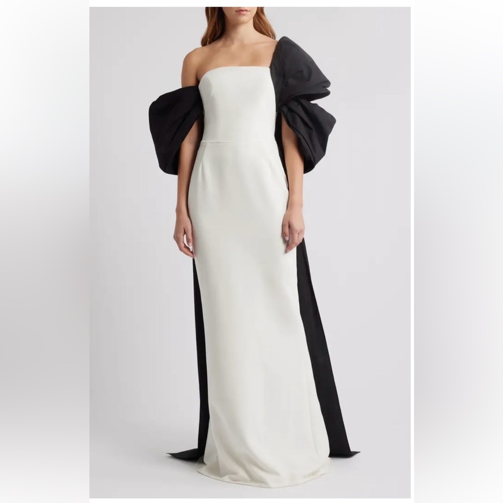 Elegant Strapless White Maxi Gown with Black Draped Sleeves